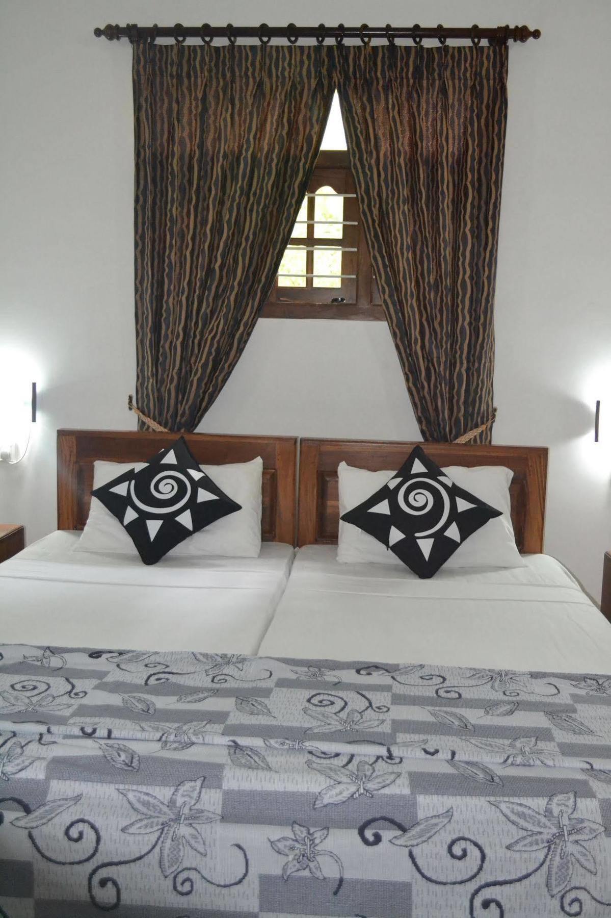 Sigiri Holiday Inn Inamaluwa Dış mekan fotoğraf